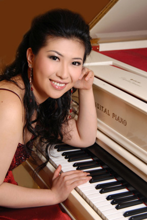 Chu Fang Huang Concert Pianist